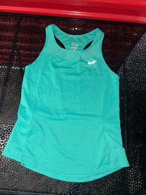 Nike performance dry fit running tank top with pocket on back reflective XS